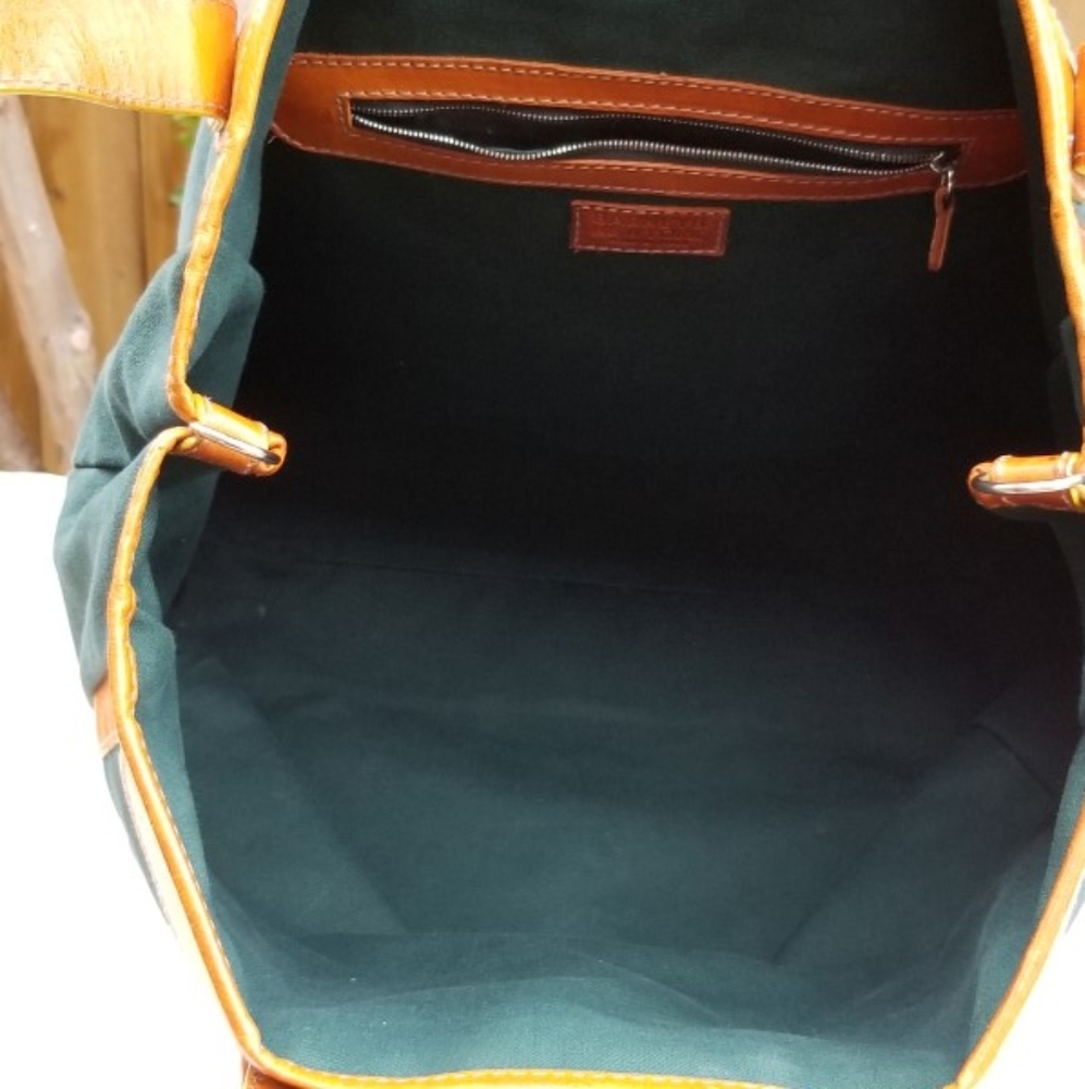 Barneys New York Green and Tan Travel Bag - Picture 15 of 16